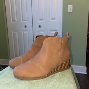 Toms Light Brown Ankle Booties